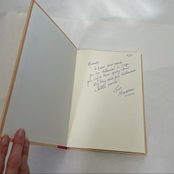 🎯3/$10 A Newbery Halloween Hardcover Book - Picture 2 of 5